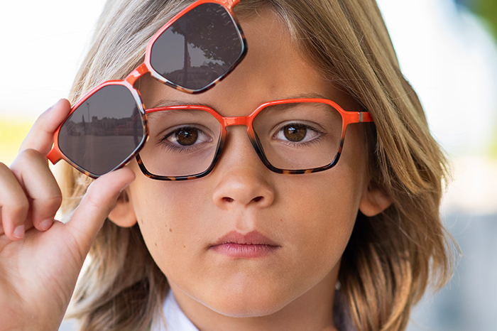 Comment choisir la couleur de ses lunettes ?​